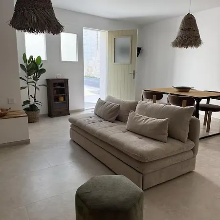 Appartement La Porte De Mamé Au Coeur Des Remparts Avec Garage Privatif Aigues-Mortes