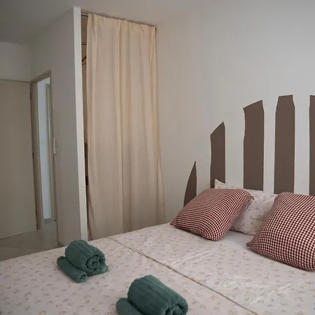 La Porte De Mamé Au Coeur Des Remparts Avec Garage Privatif Appartement Aigues-Mortes